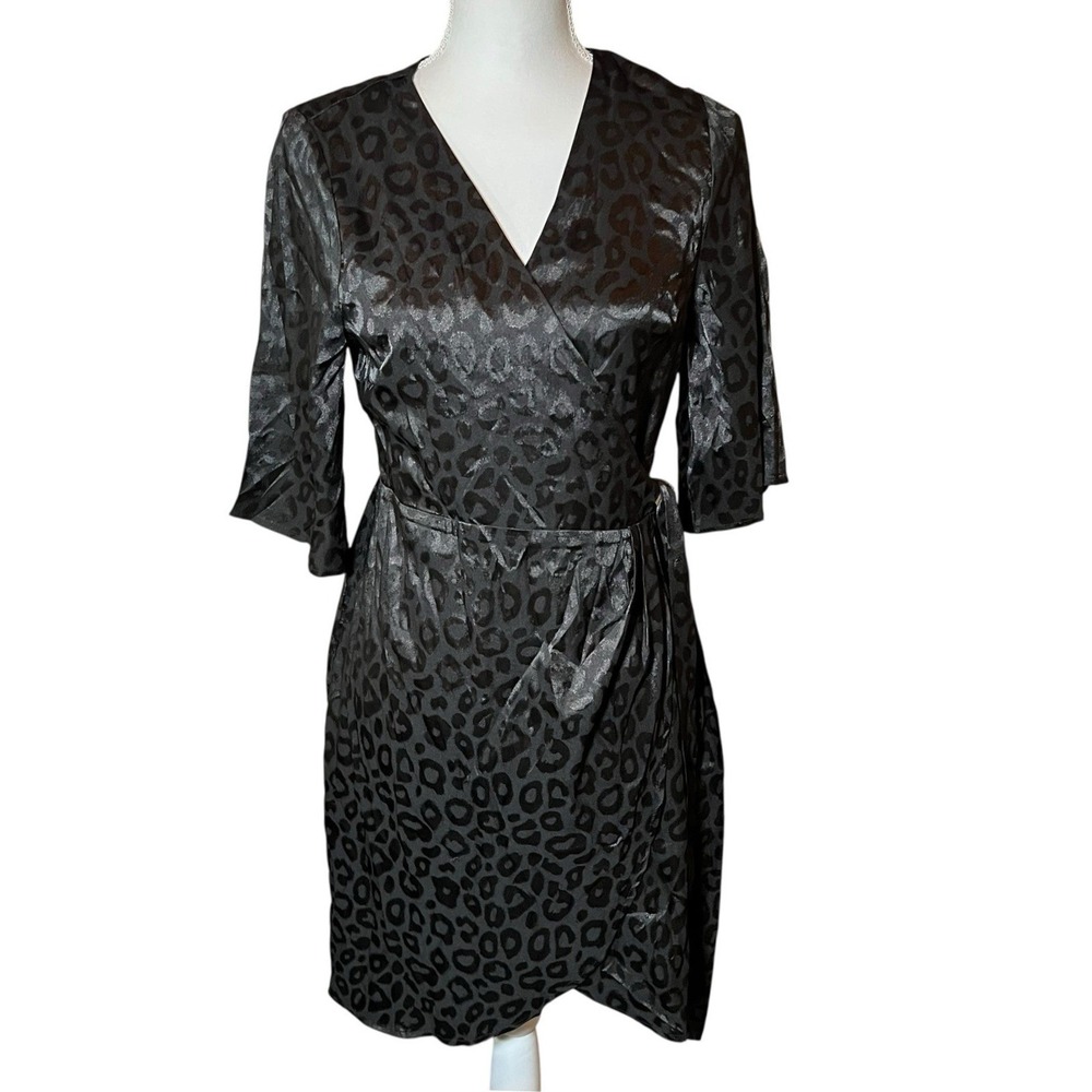 Savanna Jane‎ Black Leopard Print Satin Wrap Dress V-Neck Medium Cocktail NWT